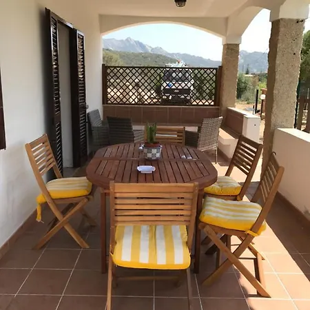 فيلة Casa S'ozastro أولبيا
